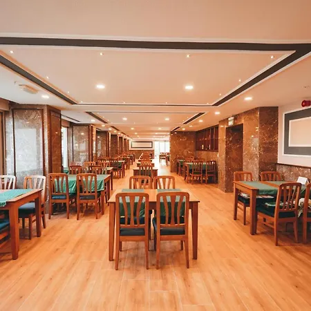 Royal Atlantis מלון