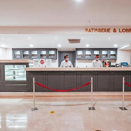 Royal Atlantis סייד