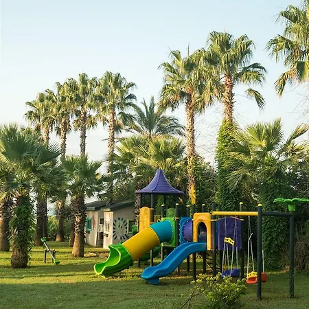 מלון Royal Atlantis 4*