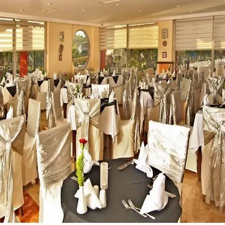 מלון Royal Atlantis