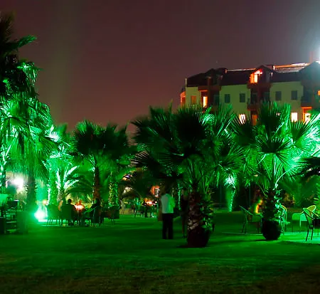 מלון Royal Atlantis 4*