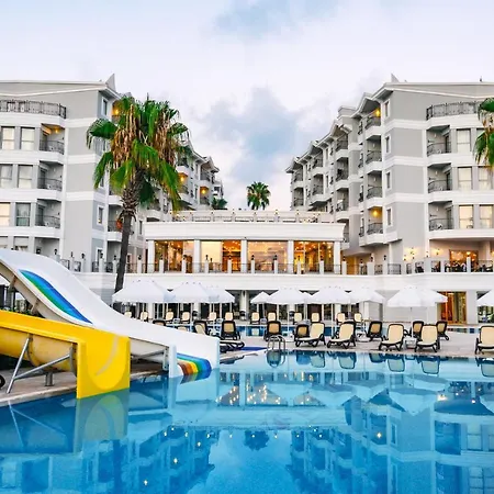 Royal Atlantis 4*