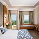 酒店 Royal Atlantis 4*