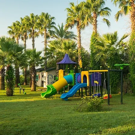 Royal Atlantis 4*