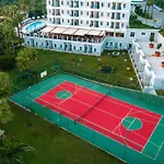 Royal Atlantis Hotel 4*