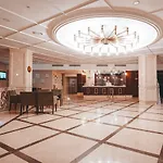 Royal Atlantis 4* Side